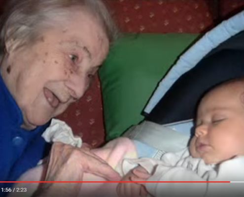 Nora con bisabuela